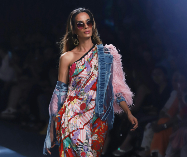 DESIGNERS OR INFLUENCERS: WHO’S DEFINING INDIAN STYLE NOW?