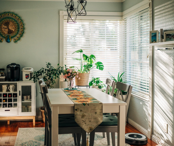  Stitching Sunshine: DIY Decor Projects for a Summer-Ready Home