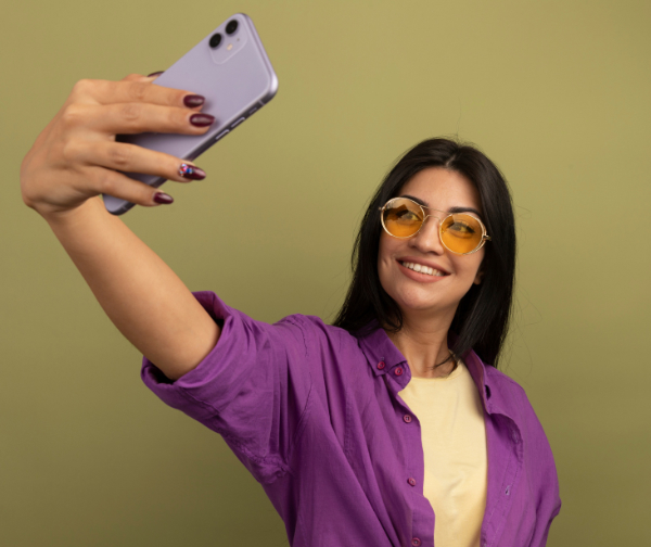 DESIGNERS OR INFLUENCERS: WHO’S DEFINING INDIAN STYLE NOW?