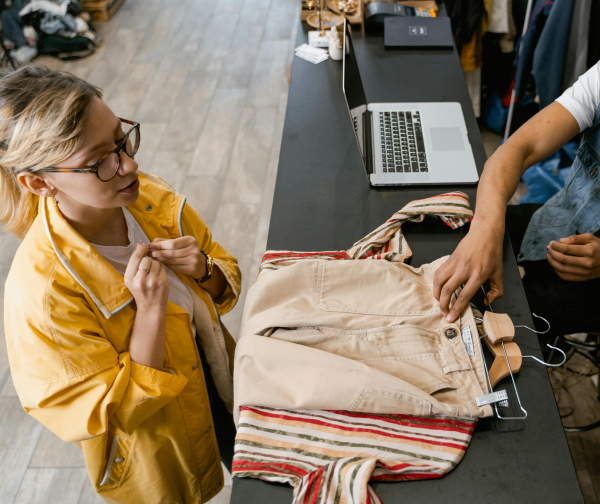 Your Style, Your Story: The Power of Fashion Niches Online