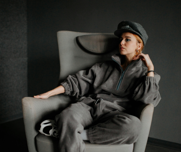 Lounge, Lift, Repeat: How Comfort Took Over Millennial Fashion