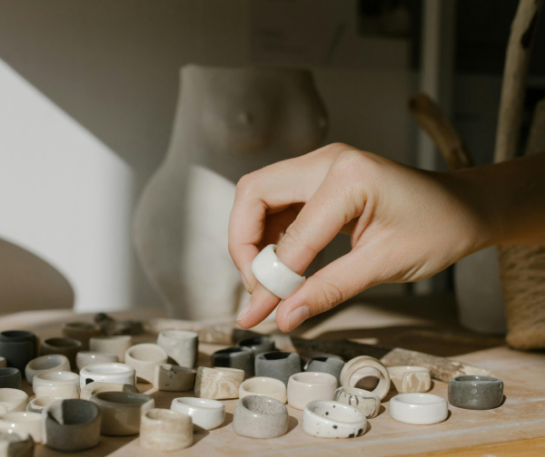  Sparkle Sustainably: How Upcycled Jewellery Is Reviving Indian Craft