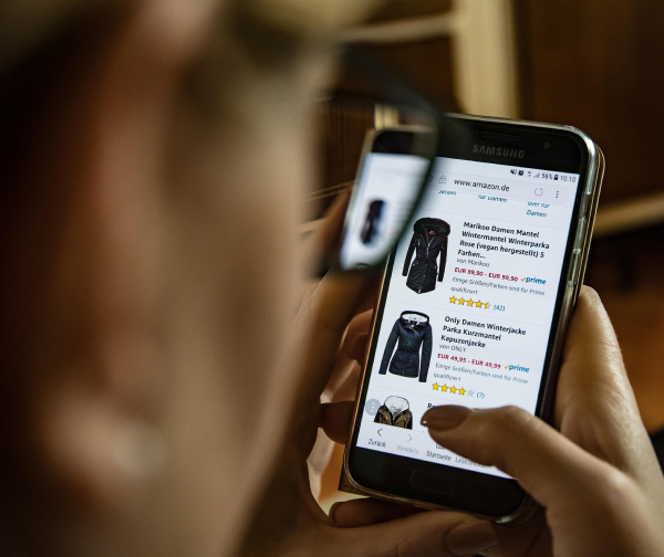 Your Style, Your Story: The Power of Fashion Niches Online