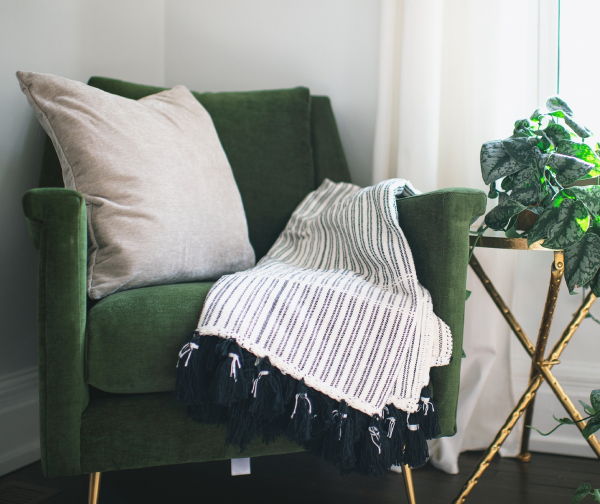  Stitching Sunshine: DIY Decor Projects for a Summer-Ready Home
