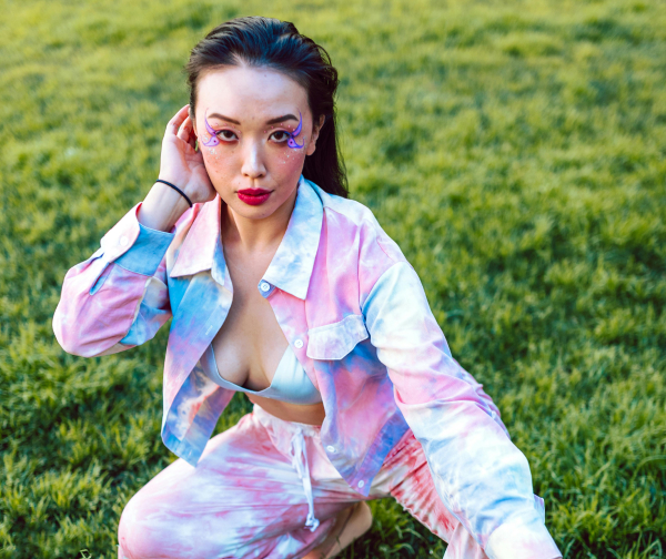 Click, Scroll, Shop: How Gen Z is Redefining Online Fashion